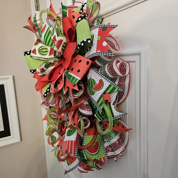 Watermelon wreath - Picture 2 of 4